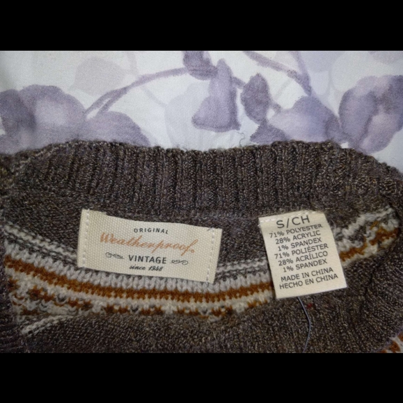 Weatherproof sweater in size small - Picture 2 of 2
